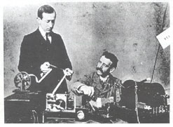 marconi_demosntra.jpg (13175 bytes)